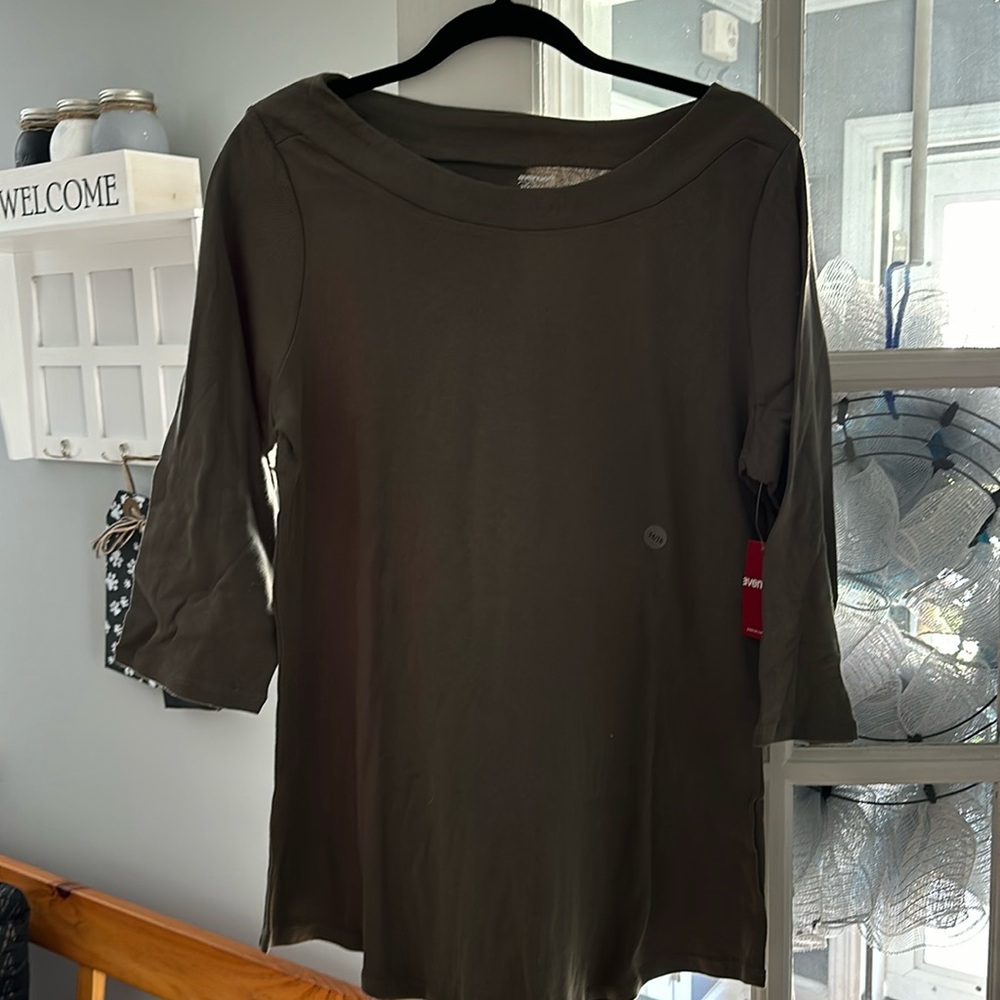 NWT Avenue Your tee boat neck olive green size 14/16 3/4 sleeves
